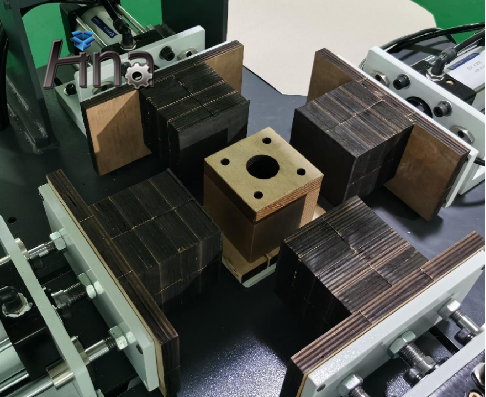 Manual air pressing machine