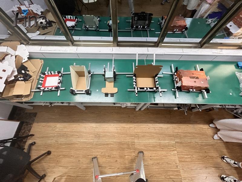 Box folding tool